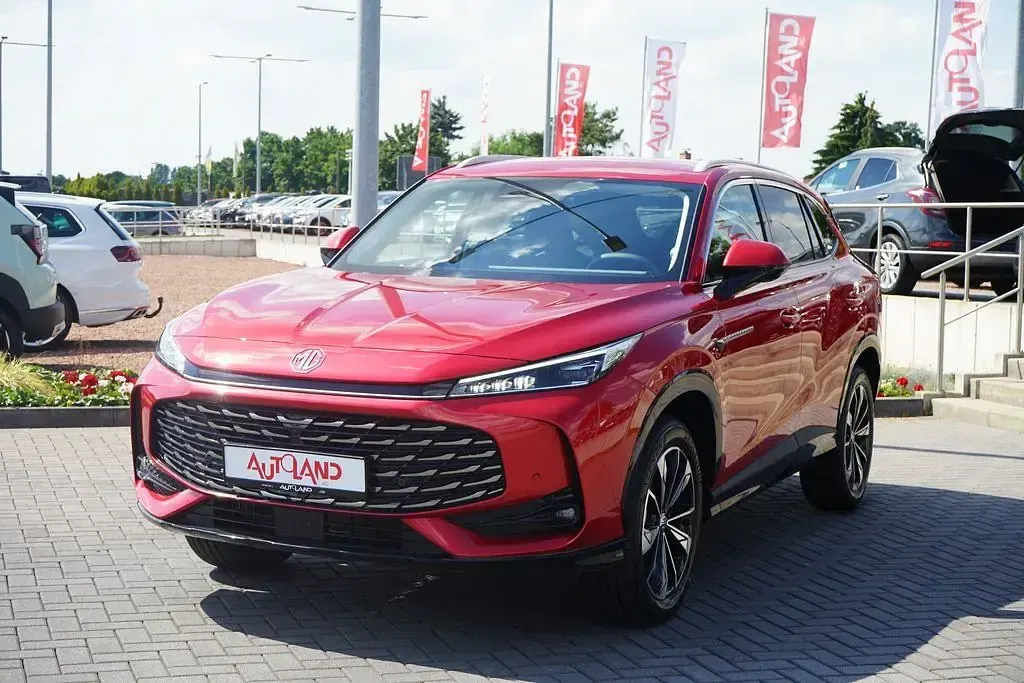 Neu MG HS Luxury 170 PS (125 kW) 2025 Rot SUV