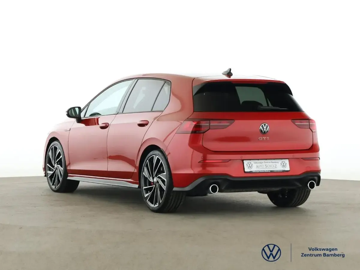 Gebraucht VW Golf VIII GTI 245 PS (180 kW) 2023 Rot Limousine