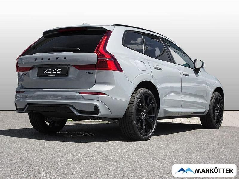 Neu Volvo XC60 Plus 349 PS (256 kW) 2025 Grau SUV