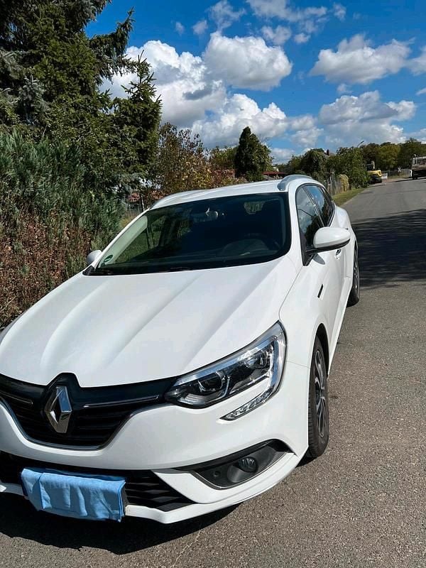 Gebraucht Renault Mégane GrandTour 116 PS (85 kW) 2020 Weiß Kombi