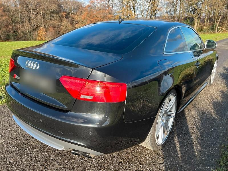 Second-hand Audi S5 354 CP (260 kW) 2007 Negru Coupe