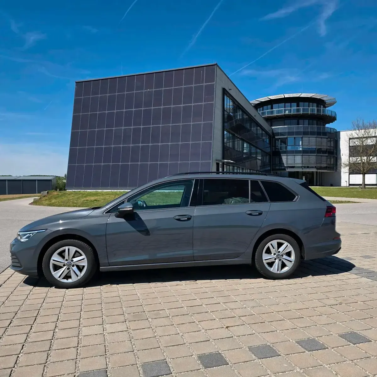 Gebraucht VW Golf VIII Comfortline 150 PS (110 kW) 2021 Grau Kombi