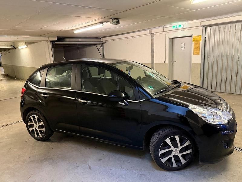 Gebraucht Citroën C3 82 PS (60 kW) 2016 Schwarz Kleinwagen