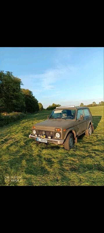 Gebraucht 2009 Lada niva SUV | 2.990 € (Superpreis) - Bild 1/4