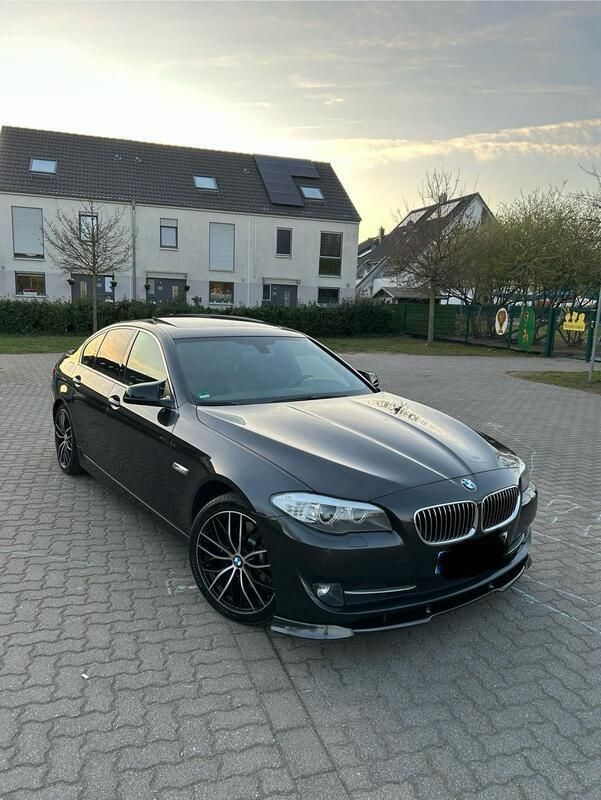Grau Gebraucht 2013 BMW 525 Limousine | 14.000 € (Fairer Preis) - Bild 1/4