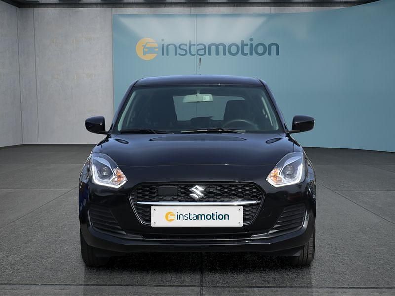 Gebraucht Suzuki Swift 83 PS (61 kW) 2022 Schwarz Kleinwagen