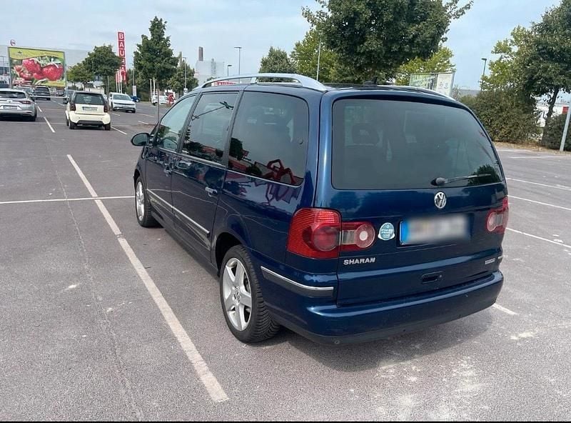 Blau Gebraucht 2009 VW Sharan Van / Kleinbus | 4.300 € - Bild 1/4