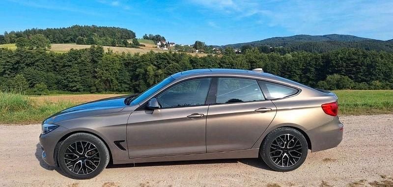 Gebraucht BMW 330 Gran Turismo Advantage 252 PS (185 kW) 2017 Beige Limousine