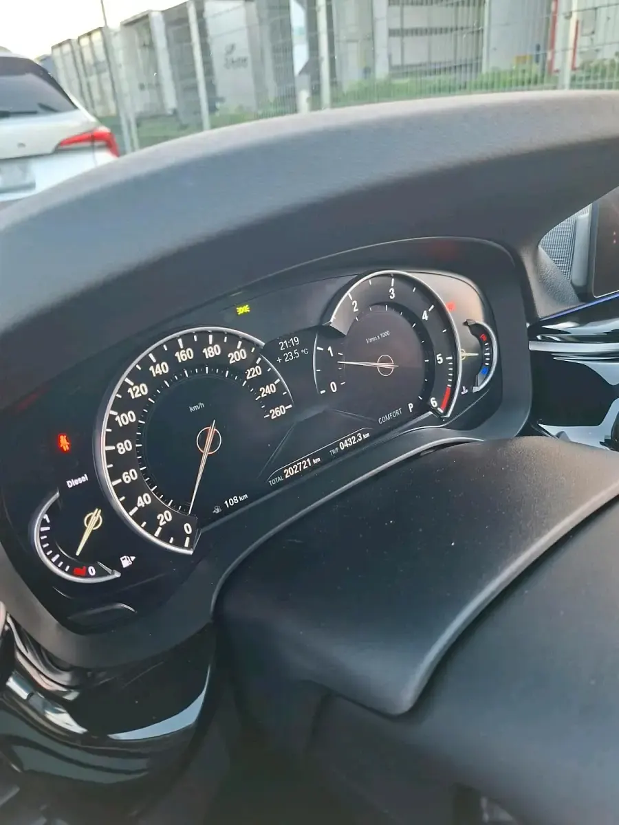 Gebraucht BMW 530 258 PS (189 kW) 2017 Schwarz Kombi