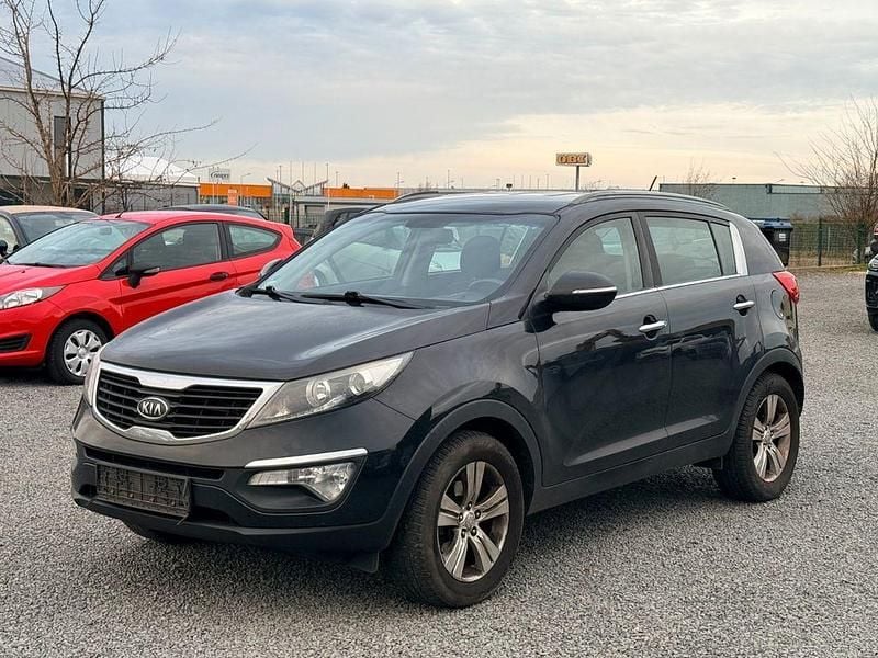 Schwarz Gebraucht 2010 Kia Sportage Vision SUV | 3.850 € (Superpreis) - Bild 1/4