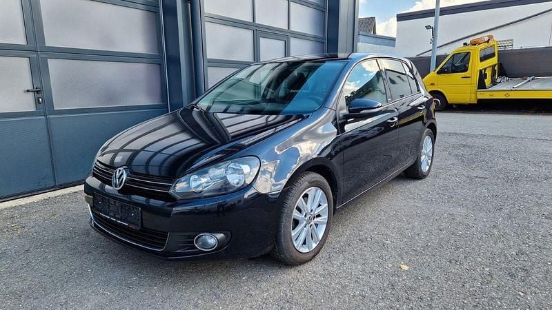 Schwarz Gebraucht 2011 VW Golf VI Style Limousine | 4.990 € (Fairer Preis) - Bild 1/4