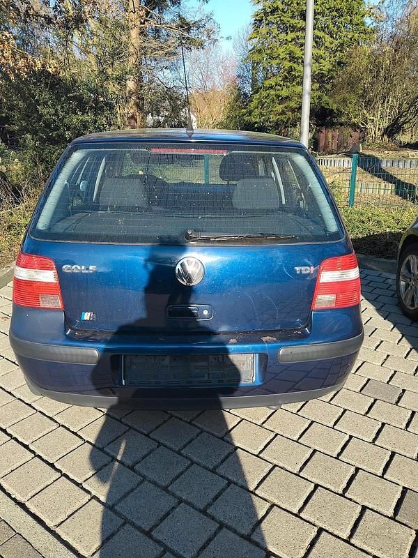 Gebraucht VW Golf IV 101 PS (74 kW) 2003 Blau Limousine