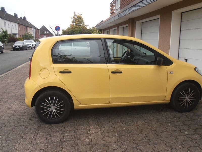 Gelb Gebraucht 2019 Skoda Citigo Cool Edition Kleinwagen | 7.990 € (Guter Preis) - Bild 1/4
