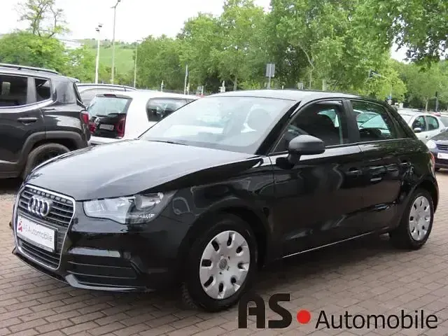 Gebraucht Audi A1 Sportback Attraction 86 PS (63 kW) 2013 Schwarz Kleinwagen
