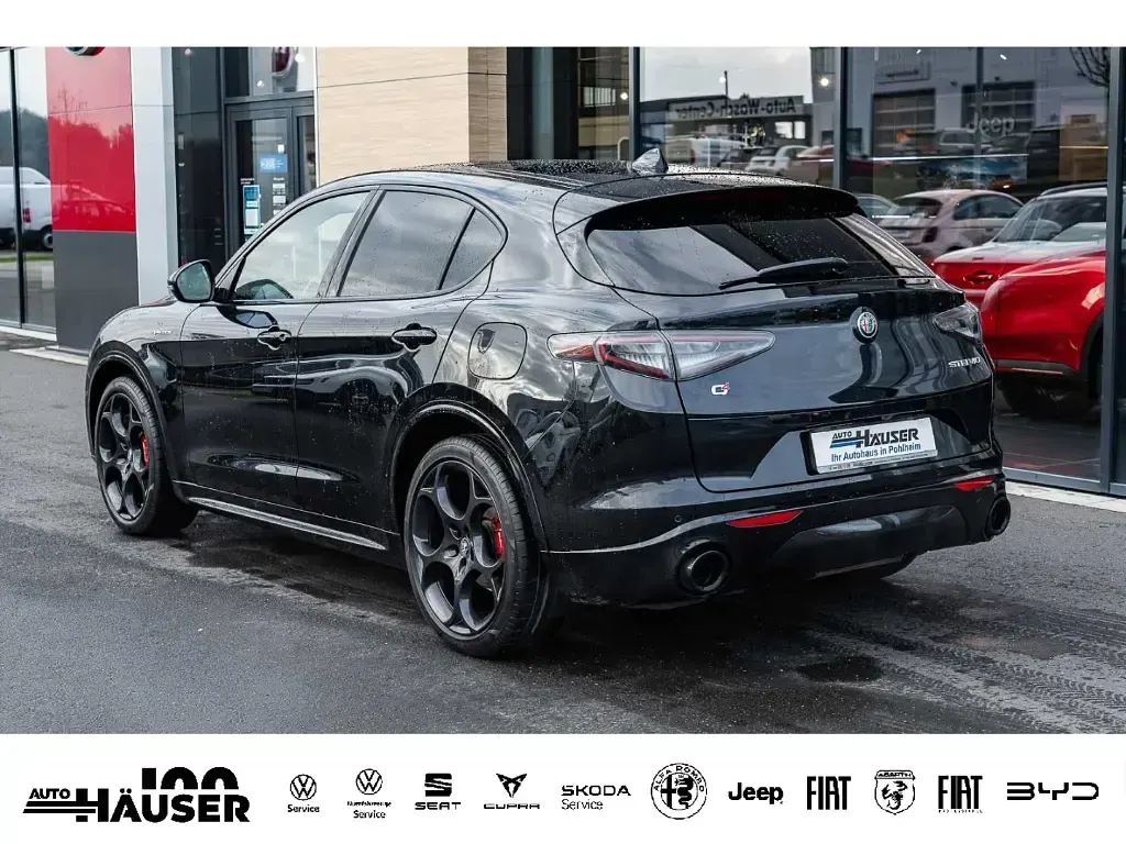 Gebraucht Alfa Romeo Stelvio Veloce 209 PS (153 kW) 2023 Schwarz SUV