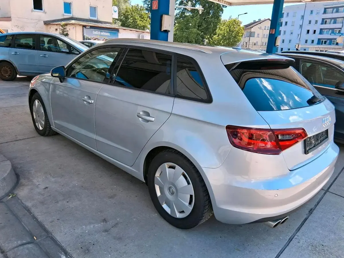 Gebraucht Audi A3 150 PS (110 kW) 2014 Silber Limousine