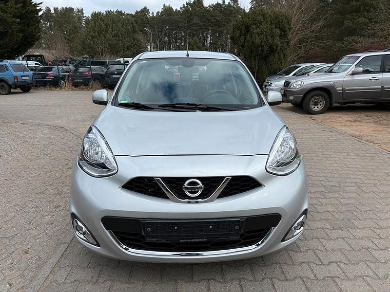 Gebraucht Nissan Micra Acenta 80 PS (58 kW) 2016 Silber Kleinwagen