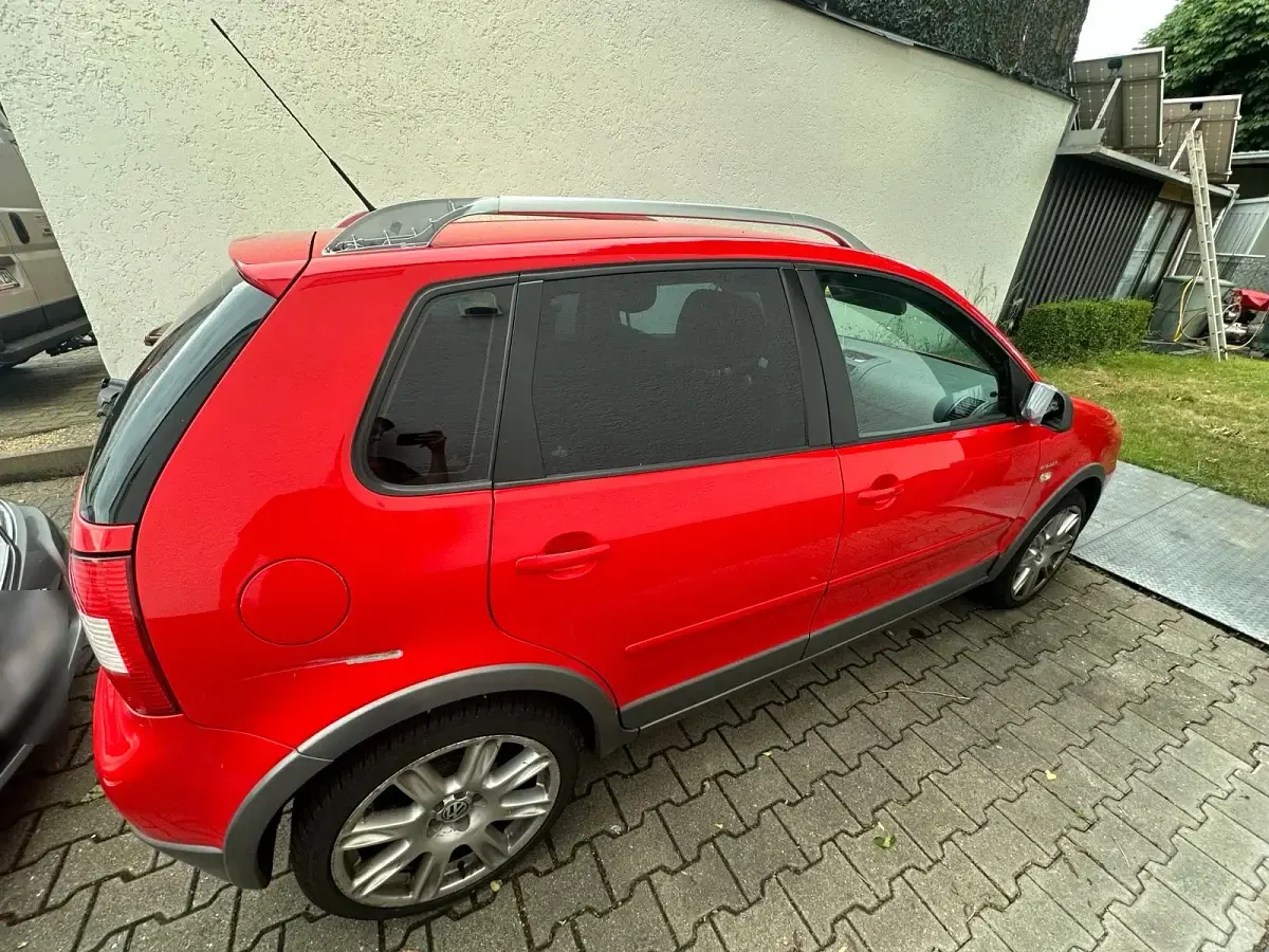 Gebraucht VW Polo 65 PS (47 kW) 2004 Rot Kleinwagen
