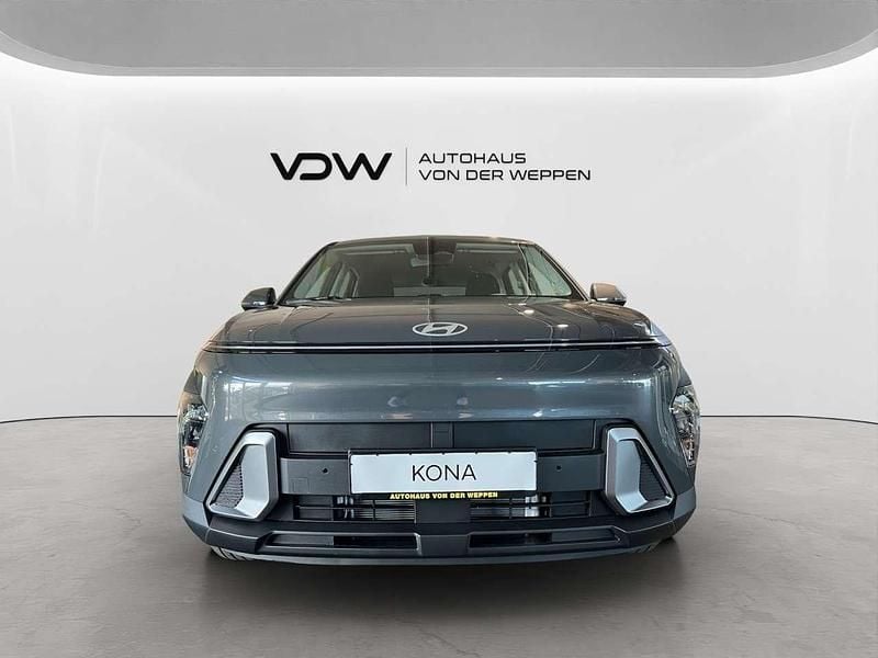 Neu Hyundai Kona Select 150 PS (110 kW) 2026 Ecotronic gray (grau) SUV