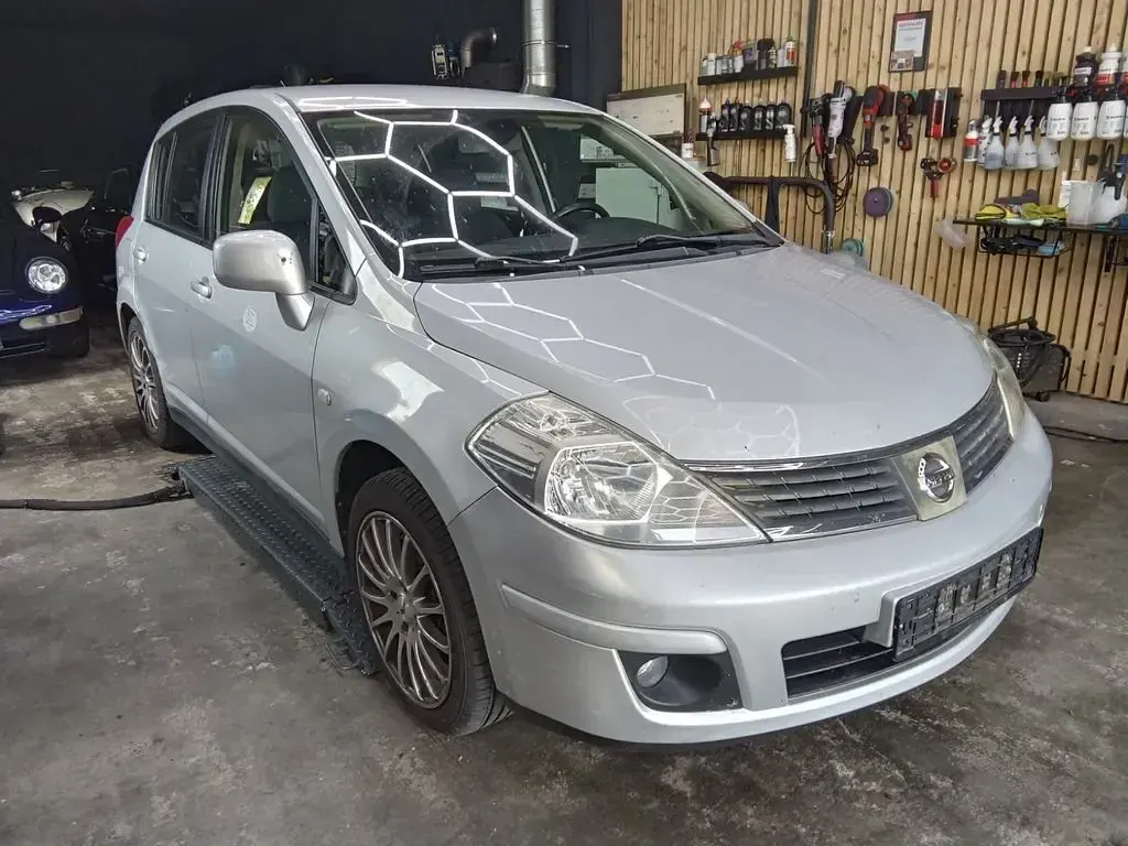 Gebraucht Nissan Tiida Acenta 110 PS (80 kW) 2008 Silber Limousine