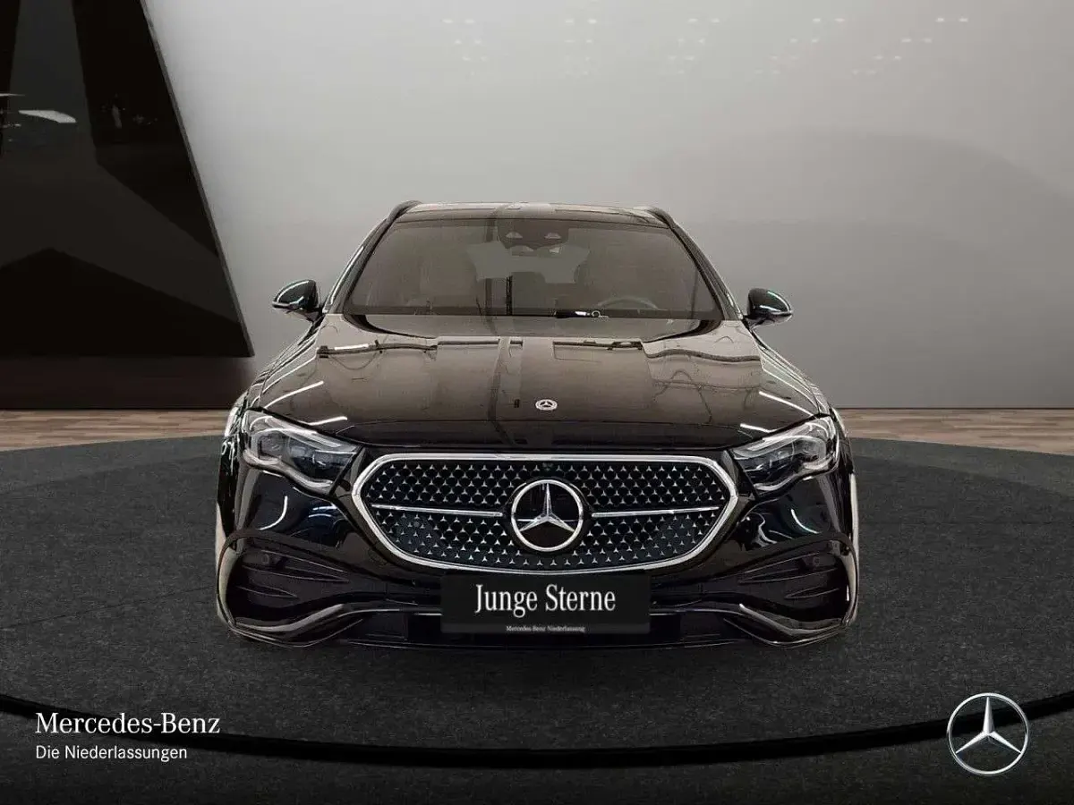 Gebraucht Mercedes E300 AMG 204 PS (150 kW) 2025 Schwarz Limousine