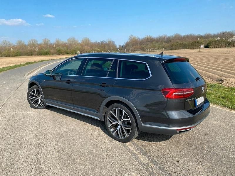 Gebraucht VW Passat Alltrack 190 PS (139 kW) 2019 Schwarz Kombi
