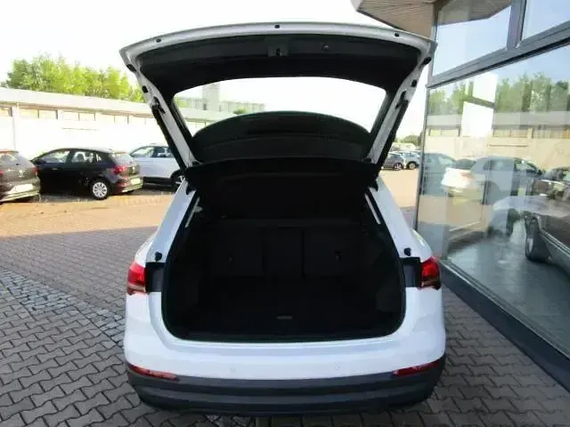 Gebraucht Audi Q3 Basis 150 PS (110 kW) 2022 Ibisweiß SUV