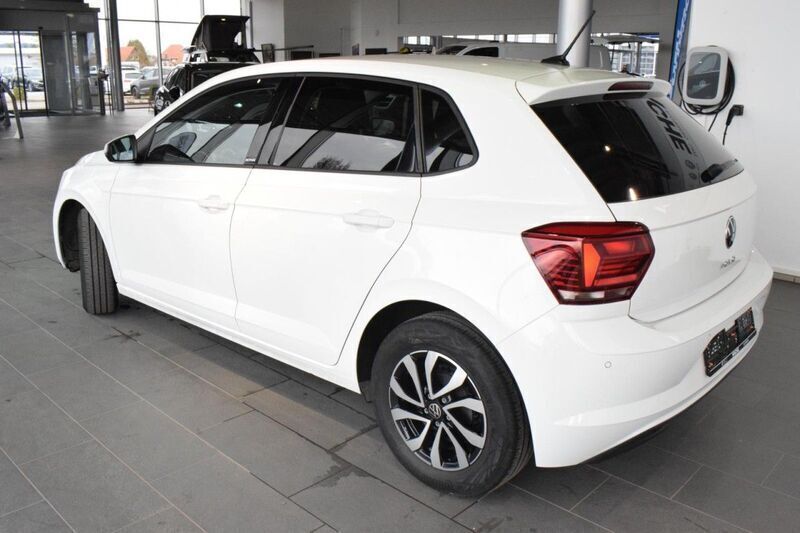 Gebraucht VW Polo Active 95 PS (69 kW) 2021 Weiß Kleinwagen