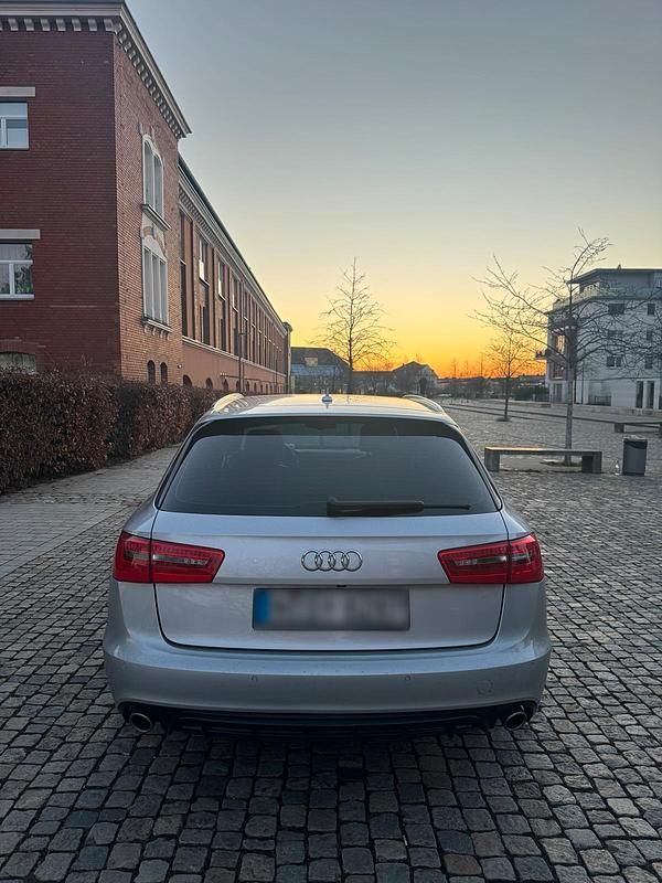 Gebraucht Audi A6 204 PS (150 kW) 2012 Grau Kombi