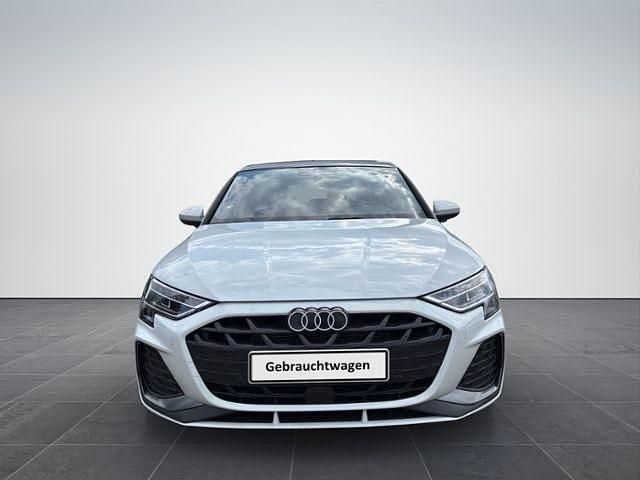 Second-hand Audi A3 S-Line 150 CP (110 kW) 2025 Alb Berlinǎ