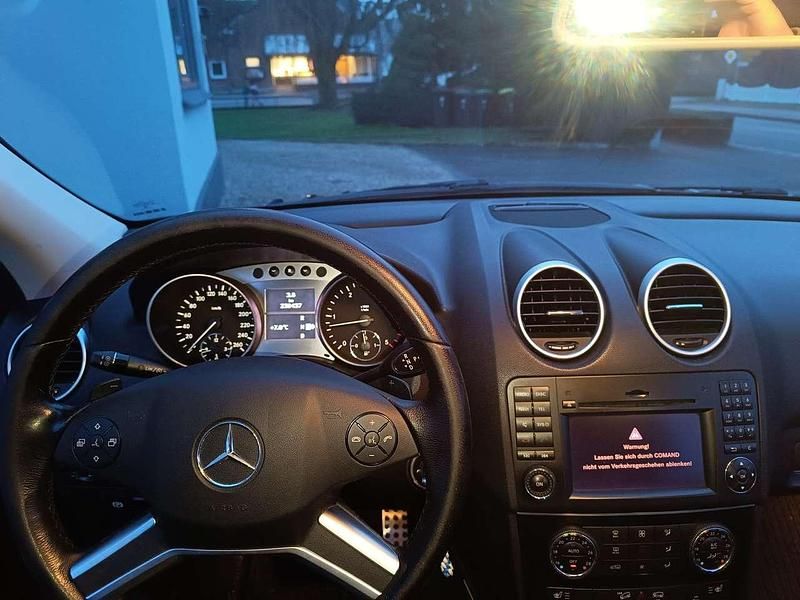 Gebraucht Mercedes 320 224 PS (164 kW) 2009