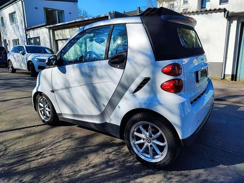 Gebraucht Smart ForTwo Cabrio 71 PS (52 kW) 2009 Weiß Cabrio