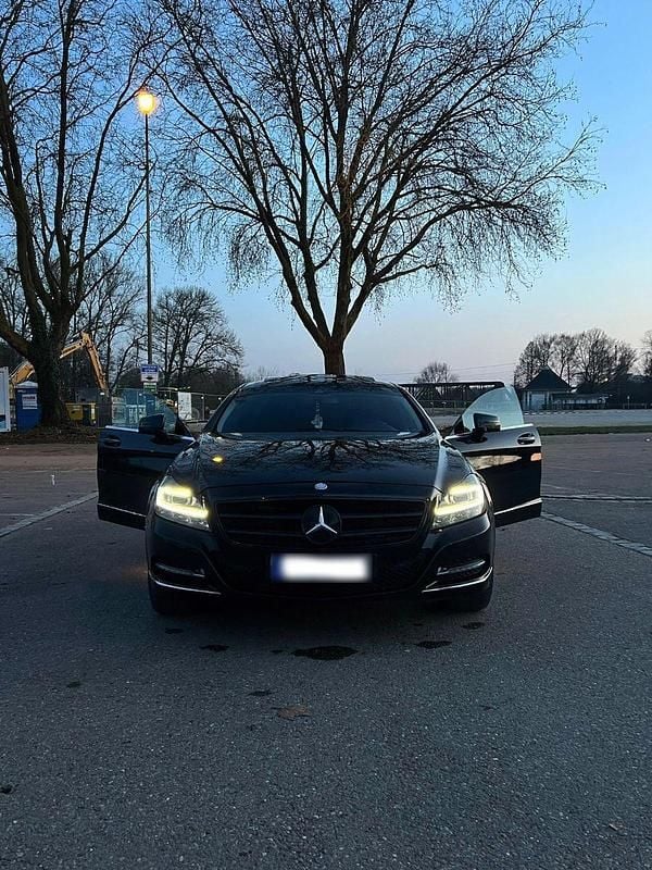 Gebraucht Mercedes CLS350 265 PS (194 kW) 2012 Schwarz Coupé