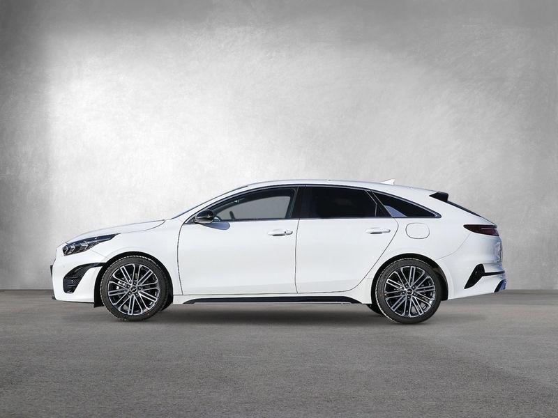 Gebraucht Kia Ceed 140 PS (102 kW) 2022 Weiß Kleinwagen