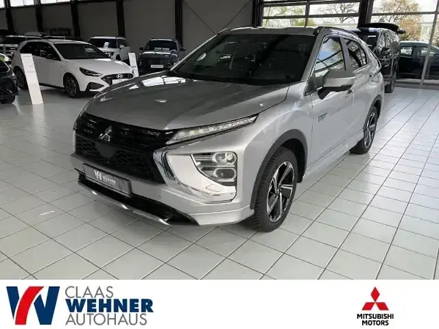Gebraucht Mitsubishi Eclipse Cross Plus 188 PS (138 kW) 2022 Silber SUV