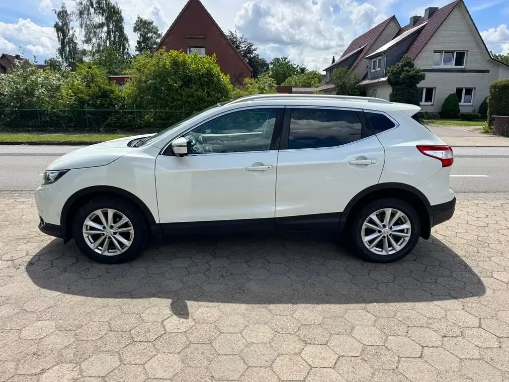 Gebraucht Nissan Qashqai 360º 116 PS (85 kW) 2016 Weiß SUV