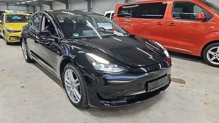 Gebraucht Tesla Model 3 RWD 239 kW (325 PS) 2022 Schwarz Limousine