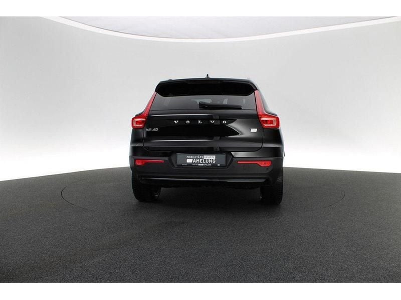Gebraucht Volvo XC40 Core 169 kW (231 PS) 2022 Schwarz SUV