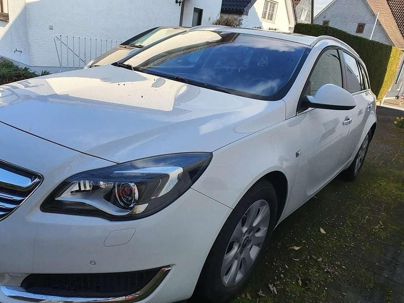 Gebraucht Opel Insignia 170 PS (125 kW) 2014 Weiß Kombi