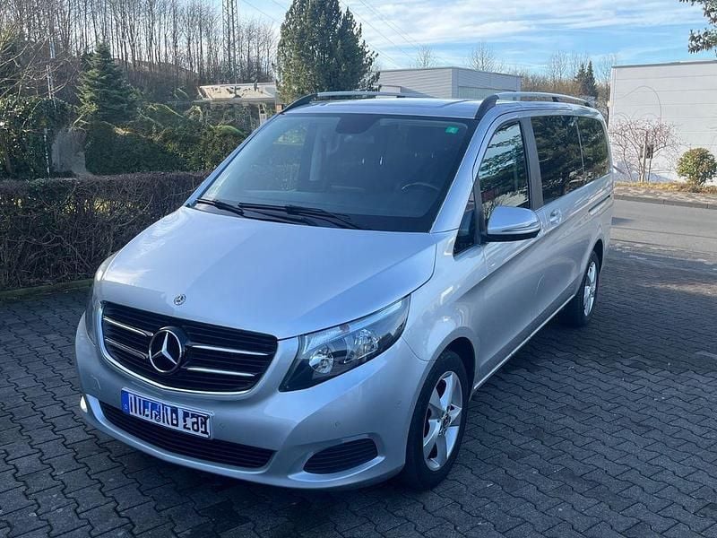 Gebraucht Mercedes V250 190 PS (139 kW) 2018 Silber Van / Kleinbus