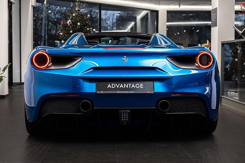 Gebraucht Ferrari 488 669 PS (492 kW) 2016 Blau Cabrio
