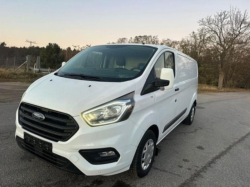 Gebraucht Ford Transit Custom Trend 131 PS (96 kW) 2019 Weiß Van / Kleinbus