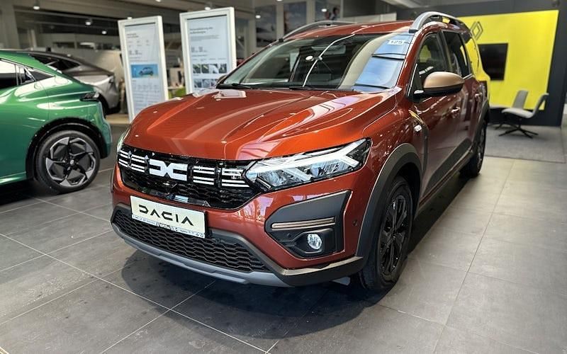 Terracottabraun metallic Neu 2025 Dacia Jogger Extreme Van / Kleinbus | 25.370 € (Etwas zu teuer) - Bild 1/4