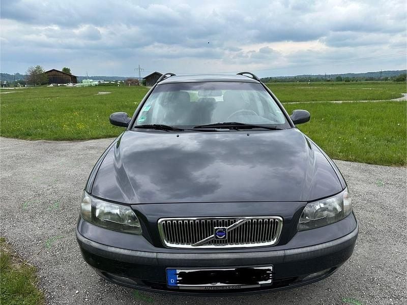 Second-hand Volvo V70 200 CP (147 kW) 2002 Gri Break