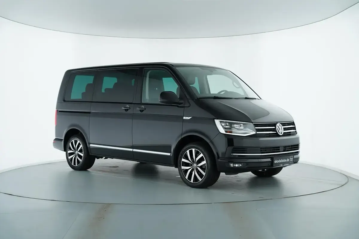 Gebraucht VW Multivan 199 PS (146 kW) 2019 Deep black perleffekt Van / Kleinbus