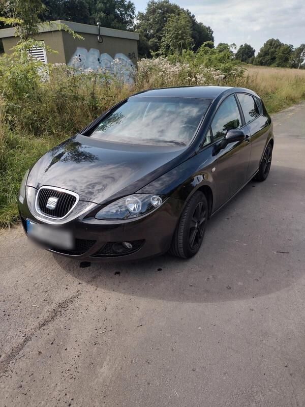 Schwarz Gebraucht 2006 Seat Leon Limousine | 1.099 € (Superpreis) - Bild 1/4