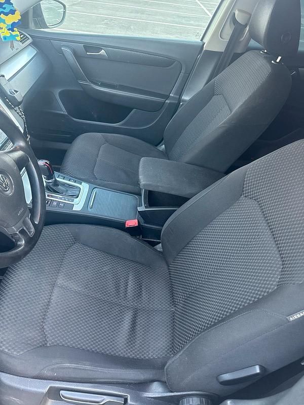 Gebraucht VW Passat 140 PS (102 kW) 2014 Grau Kombi