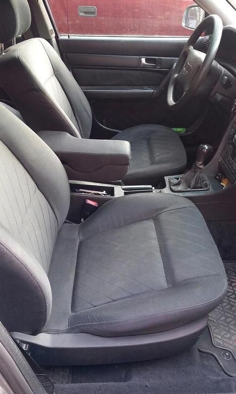 Second-hand Audi A6 125 CP (91 kW) 1997 Gri Break