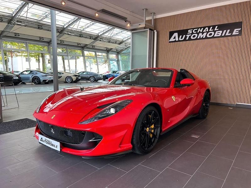 Rot Gebraucht 2023 Ferrari 812 Cabrio | 499.800 € (Teuer) - Bild 1/4