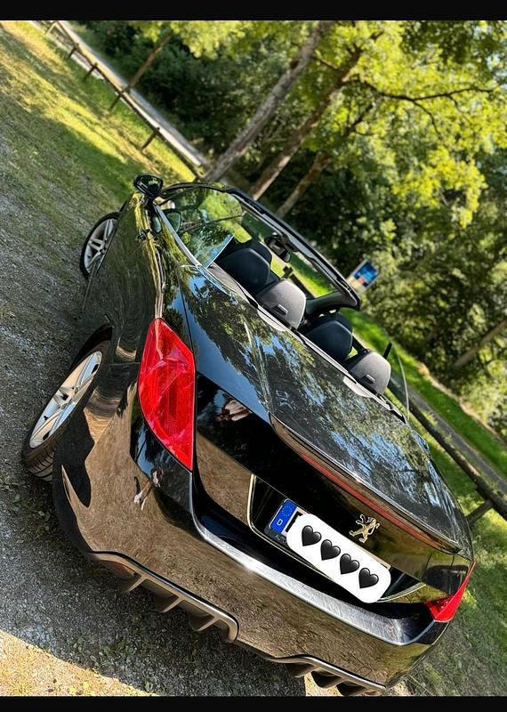 Schwarz Gebraucht 2011 Peugeot 308 CC Cabrio | 4.350 € - Bild 1/4